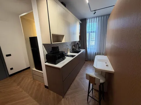 Loft interior — photo 3